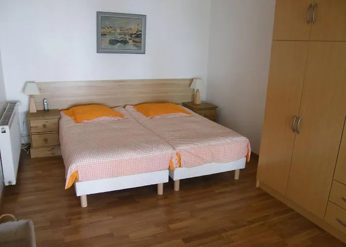 Proche Paris Vue Tour Eiffel Apartment *